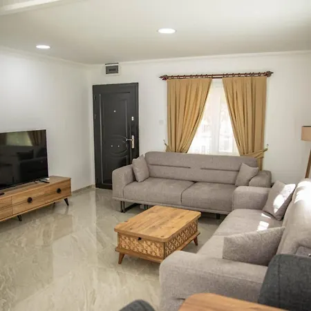 Villa Karatas Villa's